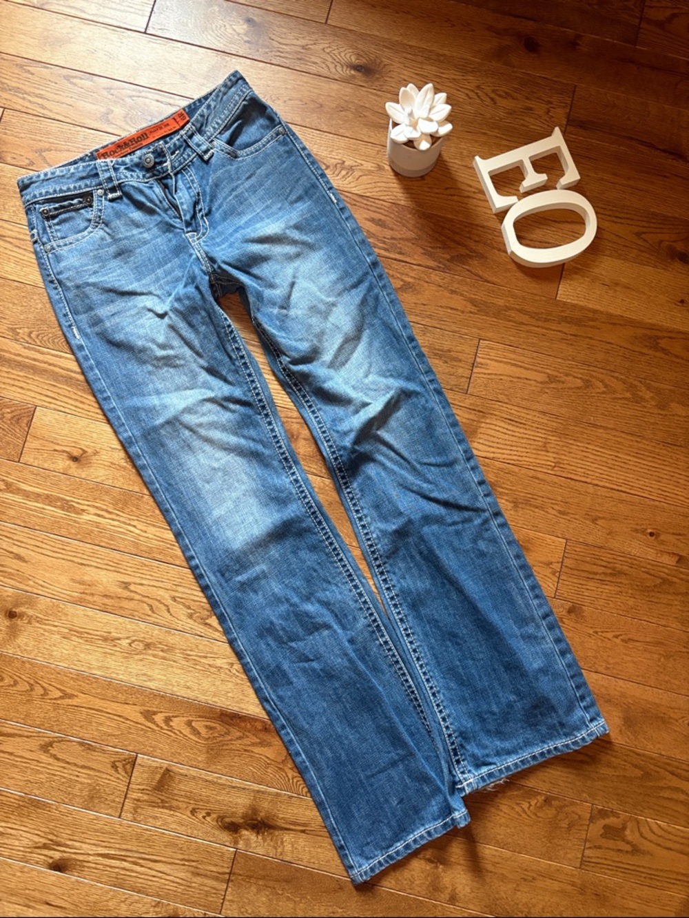 Men's Straight-Leg Jeans in Washed Blue
